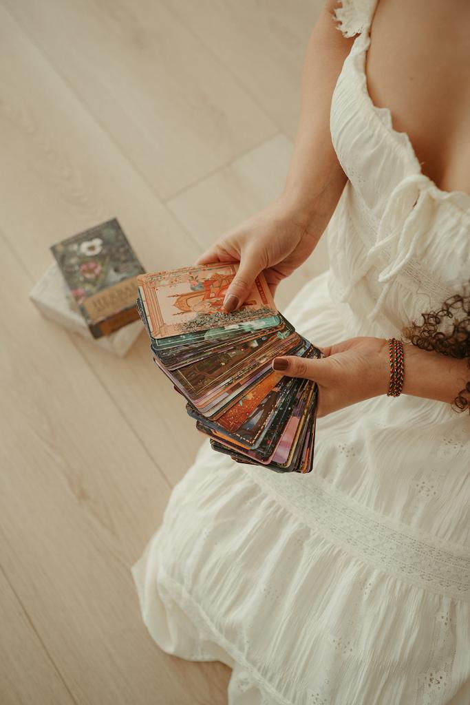 Illuminations of the Soul | Intuitive Card Reading